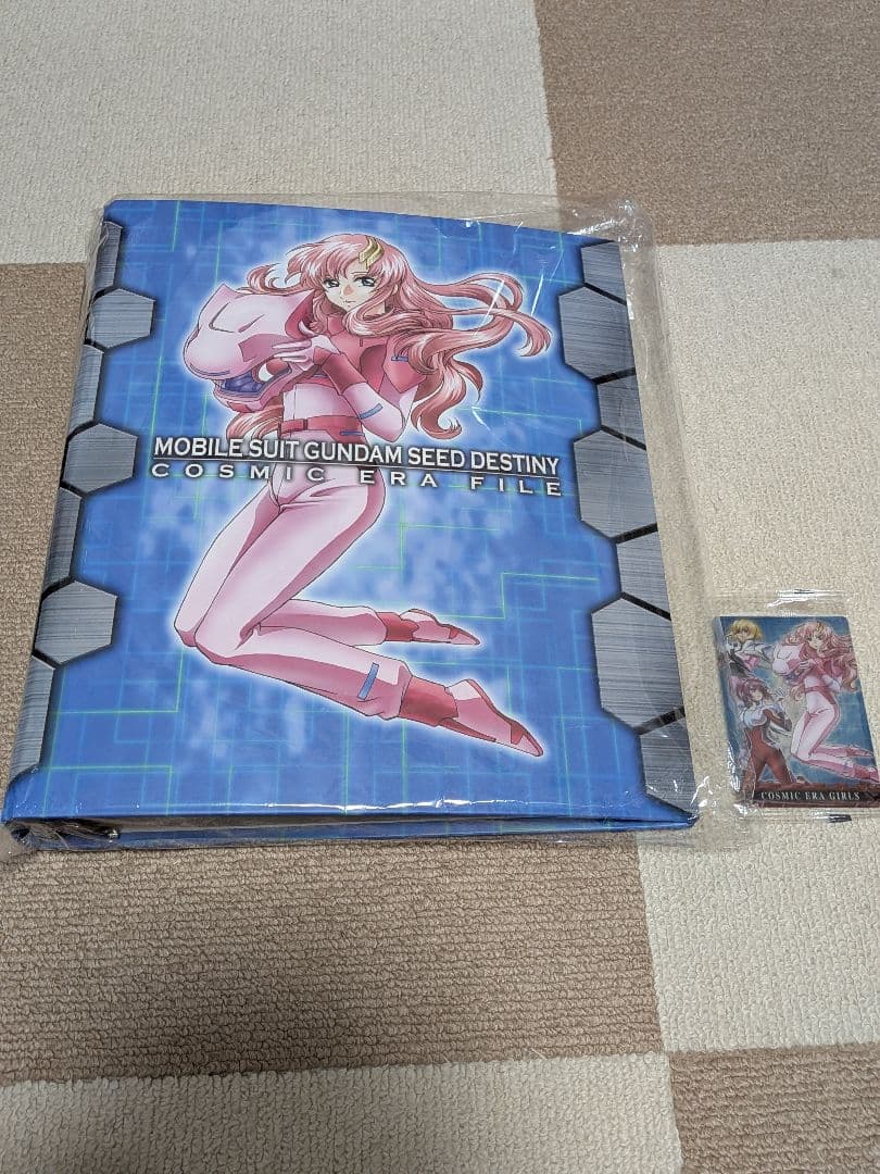 ガンダムカード260枚と COSMIC ERA FILE　ラクス　ハマーンセイラ