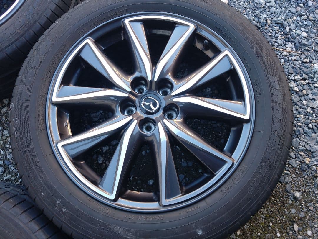 マツダ純正　CX-5純正19インチ　アルミホイール　バリ溝タイヤ付き