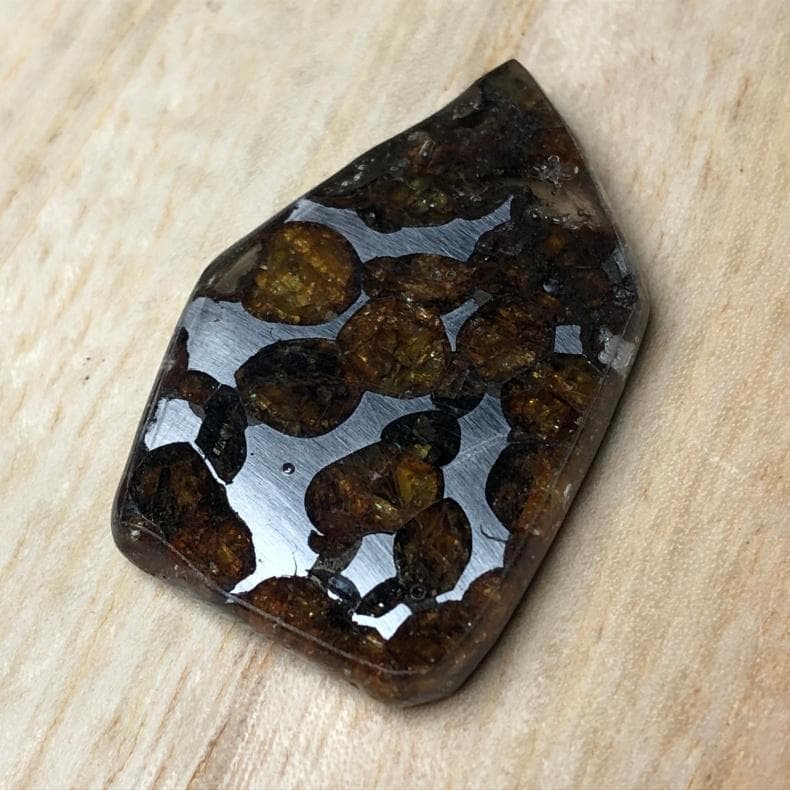 ｎ*＊様 隕石 アルタイ隕石　原皮付き　石鉄隕石　パラサイト隕石　２点　重さ52