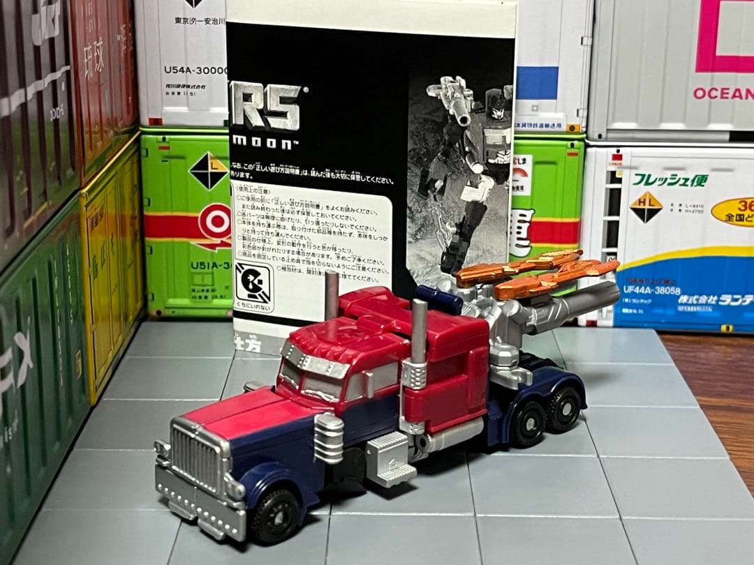 ★トランスフォーマー サイバーバース　ダークオブザムーン