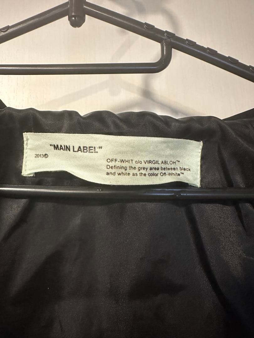 Off-White ブラック ナイロンジャケット