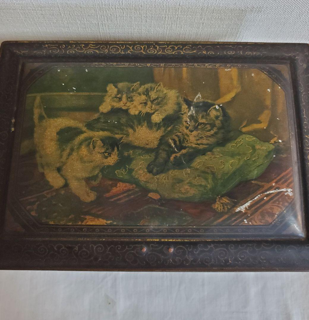 アンティーク　ネコの缶