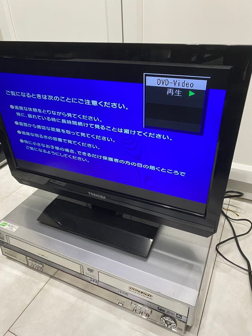 パナソニック VHS.DVDプレーヤー DMR-E150V