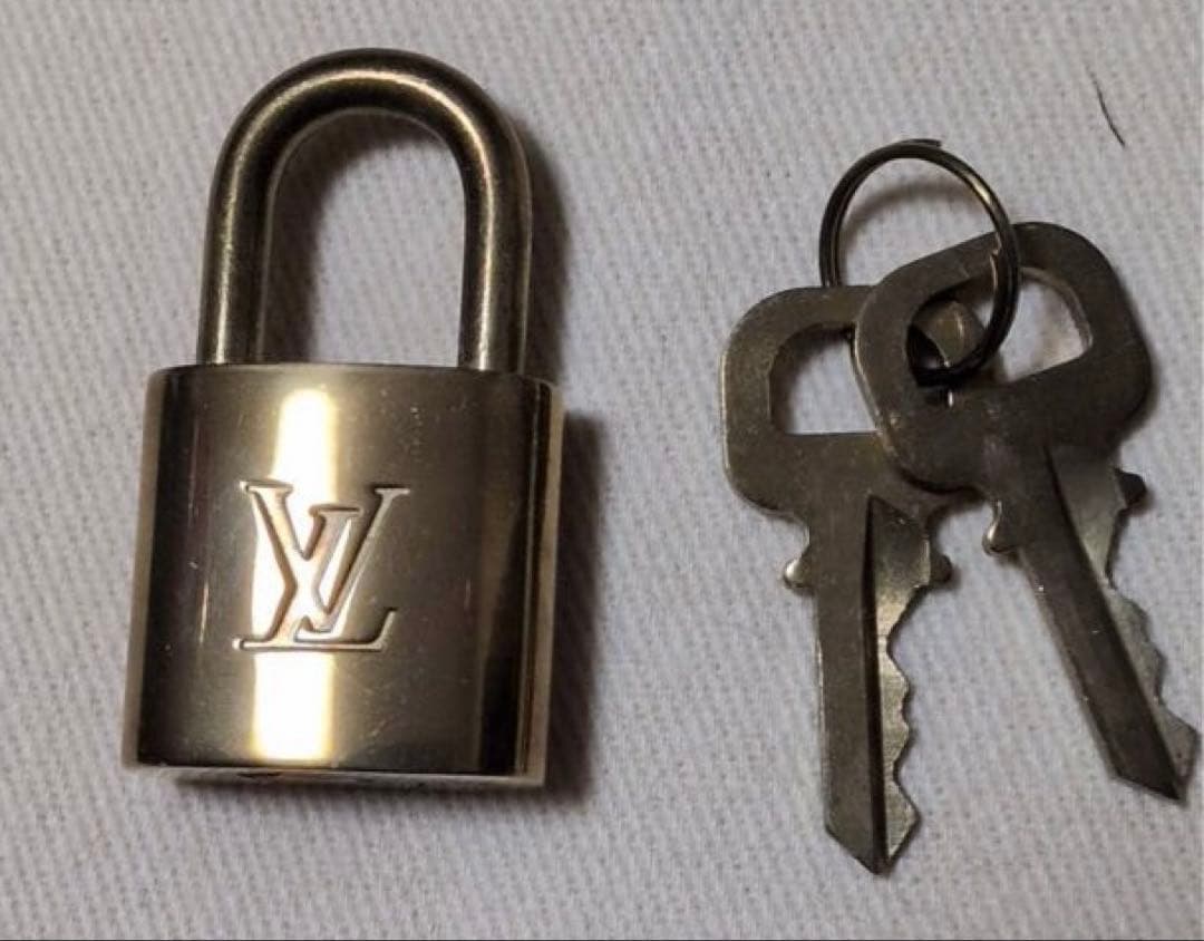 ［新品・未使用］LOUIS VUITTON パドロック（南京錠）