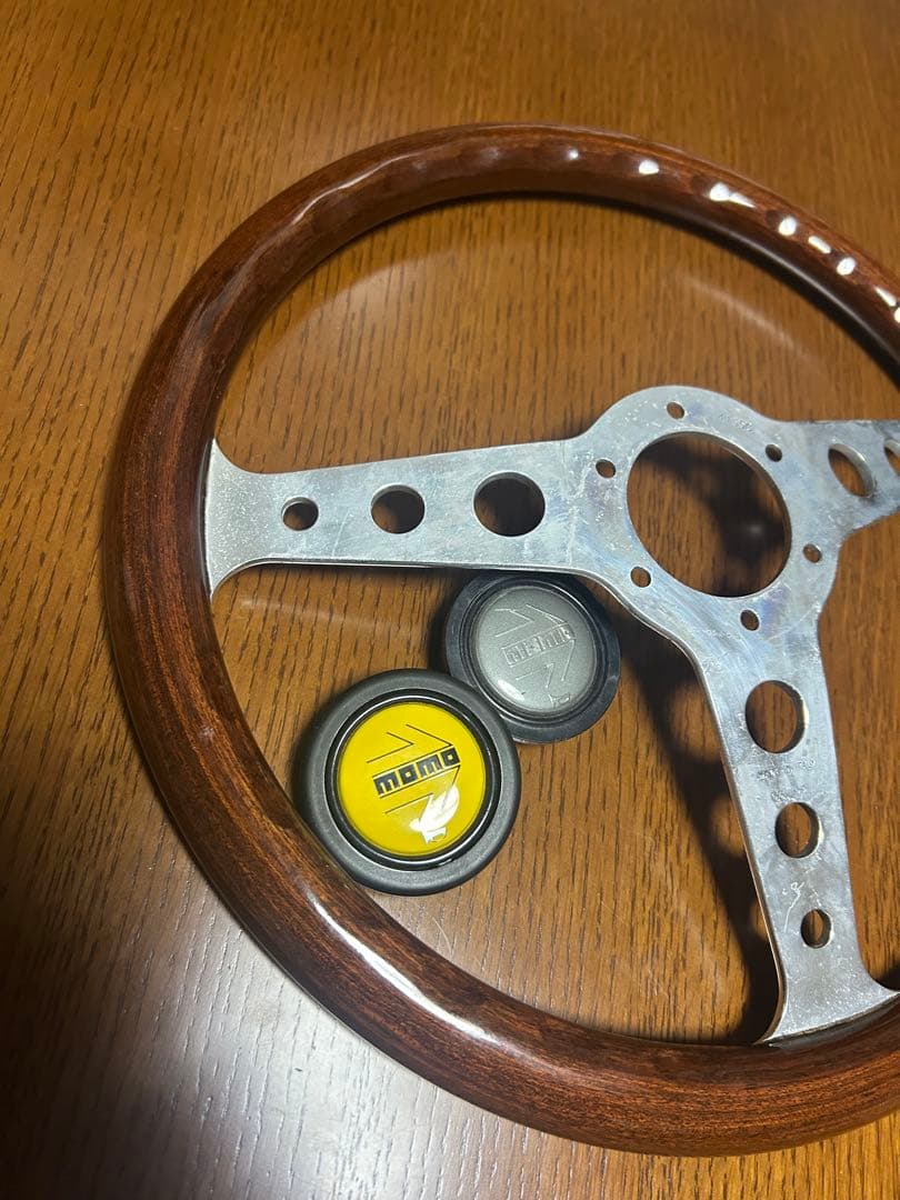 正規品momo モモ スーパーインディ ステアリング ハンドル ナルディ ウッド