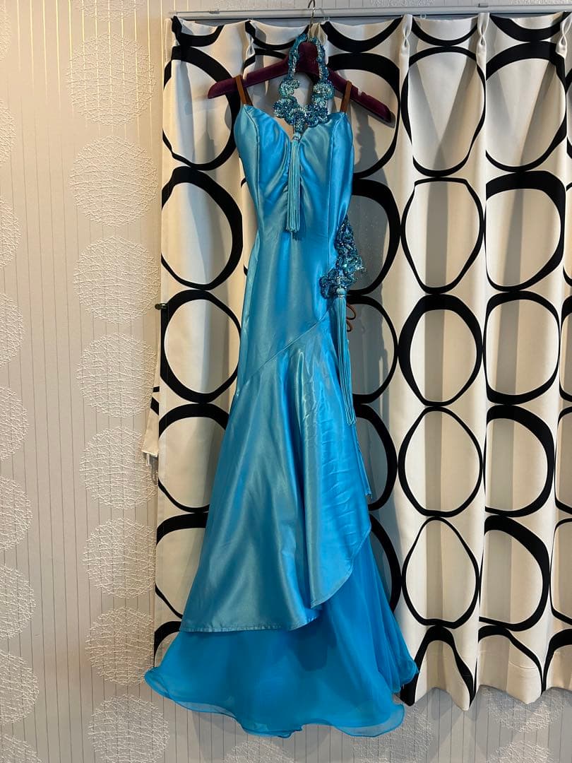 青のサテン社交ダンスレッスンウェア