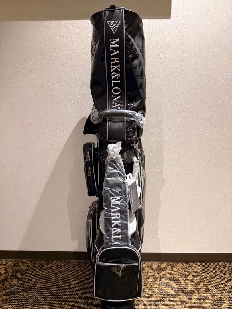 MARK&LONA スタンド付きキャディバッグ ブラック