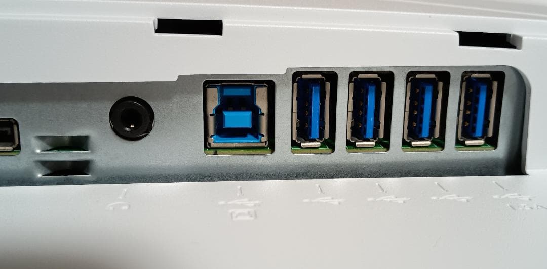 BenQ MOBIUZ EX3210U 32インチ 4K ゲーミングモニター