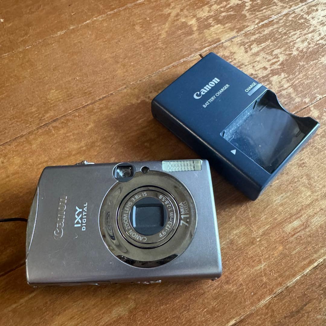 デジタルカメラ Canon IXYDIGITAL900IS