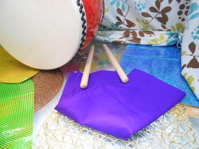 R(送料無料)39.980円　エイサー大太鼓36cm*40cm 撥二本移動袋付き