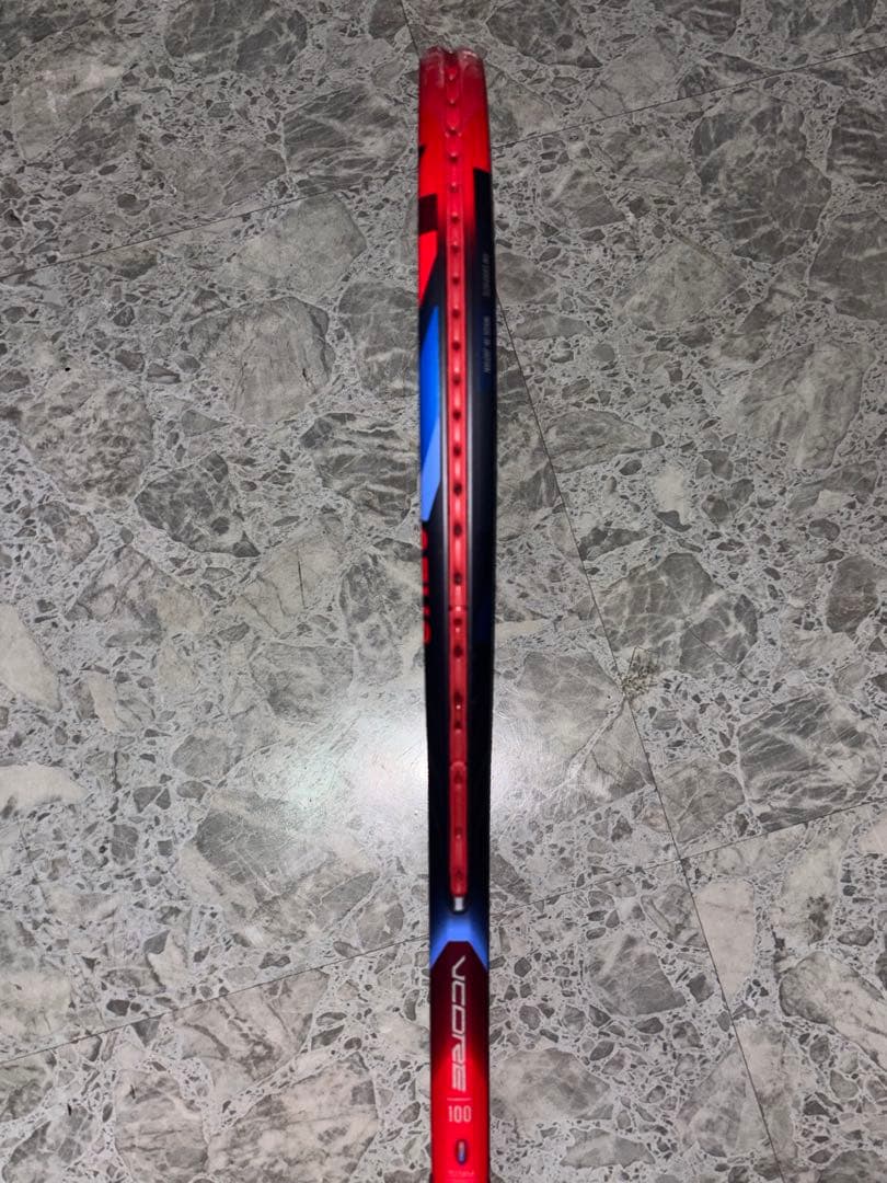 ヨネックス　ブイコア100 グリップ２