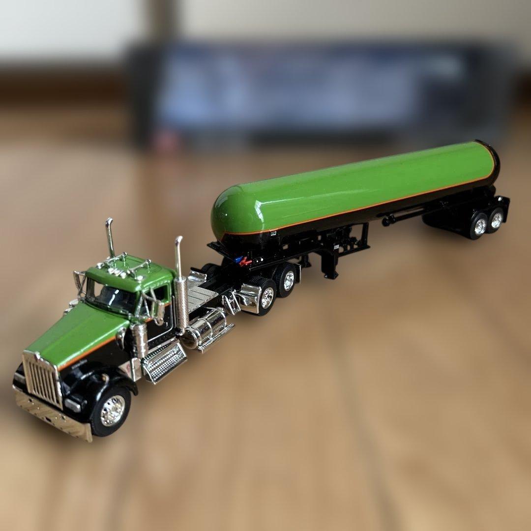 緑色メタリック大型トラックトレーラー最終値下