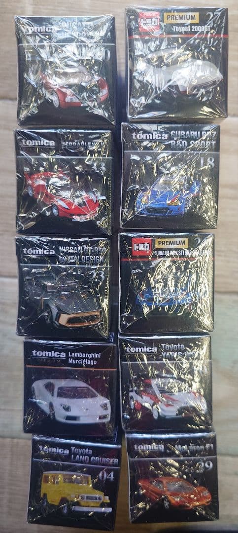 トミカプレミアム まとめ売り １０台セット