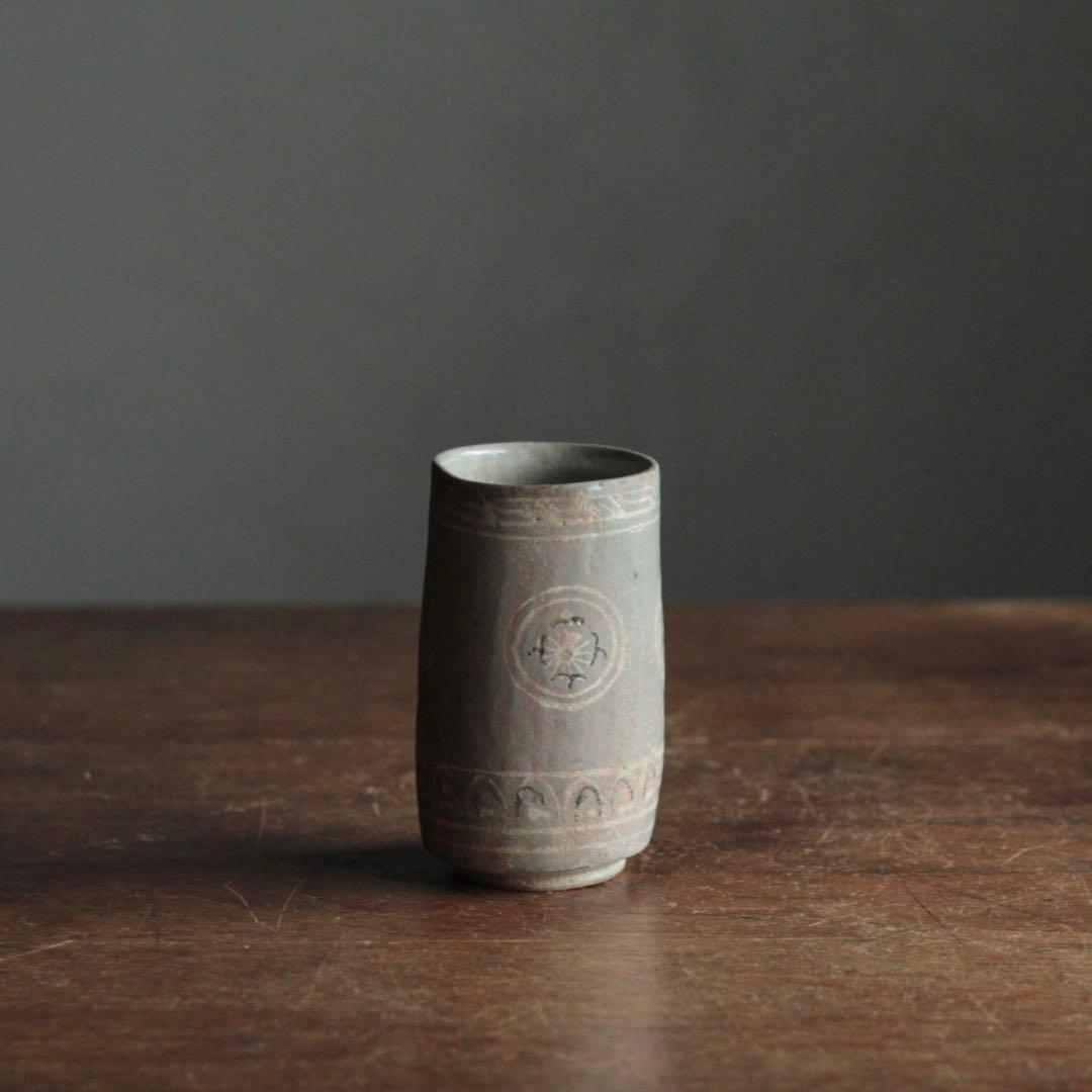 狂言袴 筒盃 筒碗 李朝筒盃 朝鮮美術 ぐい呑み 古美術 古道具 アンティーク