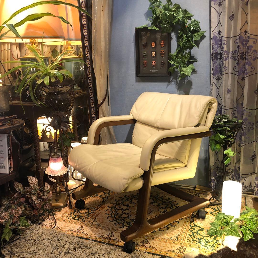 Sale ヴィンテージ 富士ファニチャー　キャスター革張りアームチェア