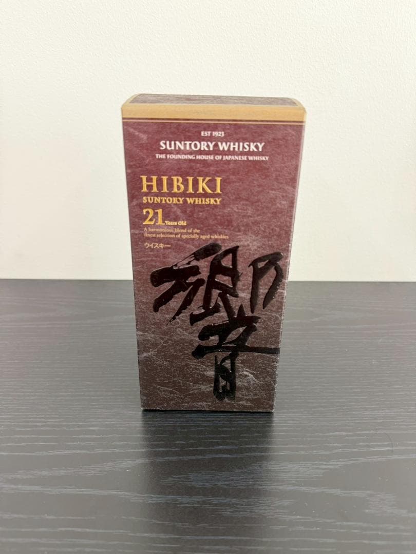 サントリー ウイスキー 響 21年 700ml　未開栓 箱付き HIBIKI