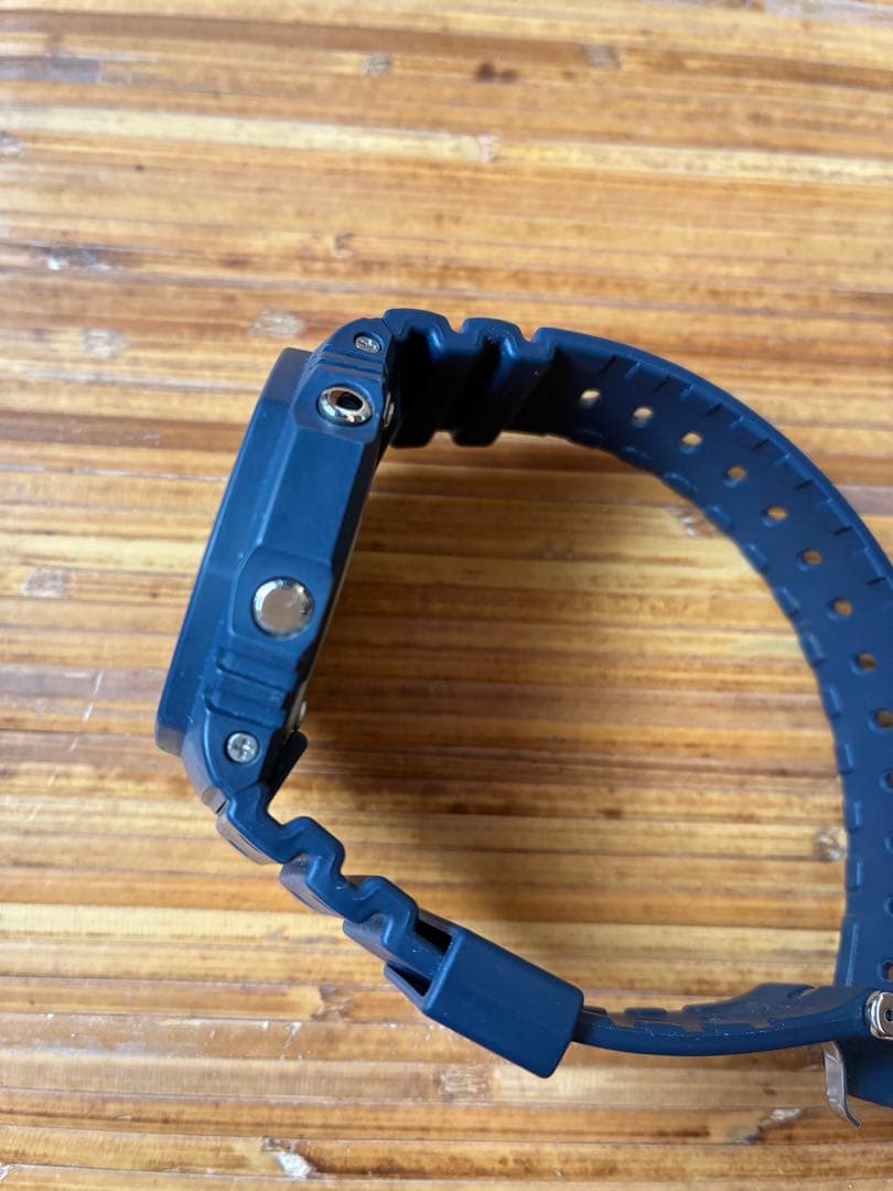 G-SHOCK カシオ ソーラーネイビーGA-B2100-2A 海外モデル