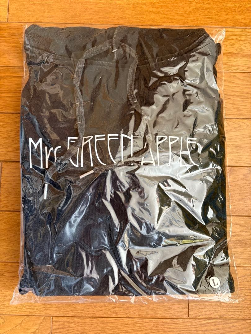 Mrs. GREEN APPLE BABELnoTOH フーディー Lサイズ