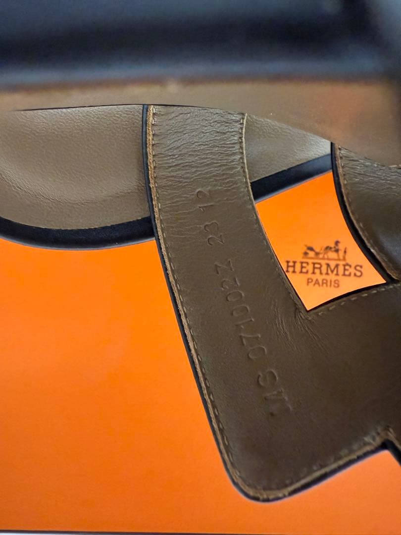 本物保証　エルメス　ブラック オープントゥ サンダル36中古