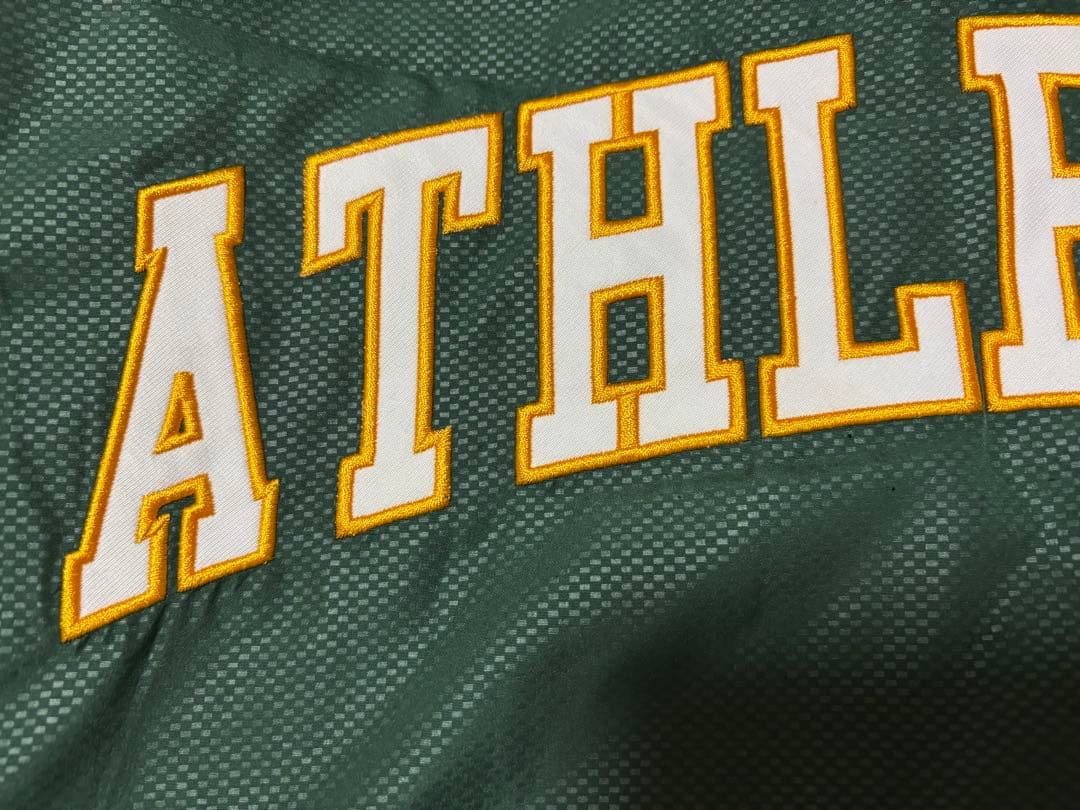 MLB オークランドアスレチックス G-III ナイロンジャケット