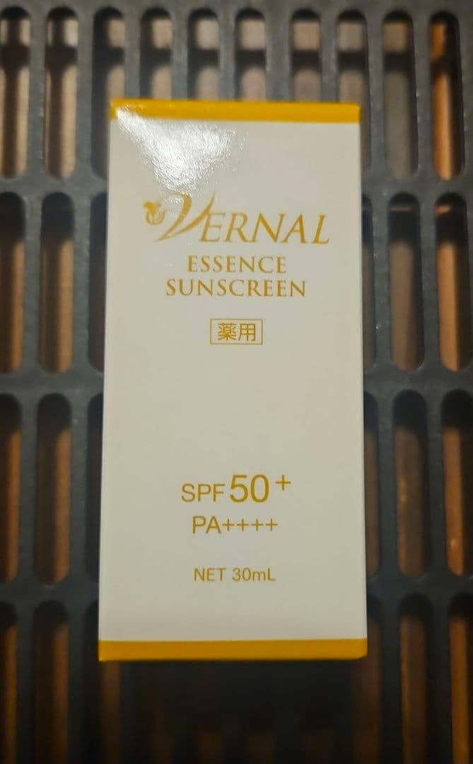 ヴァーナル薬用エッセンスSS日焼け止め　おまとめ購入可