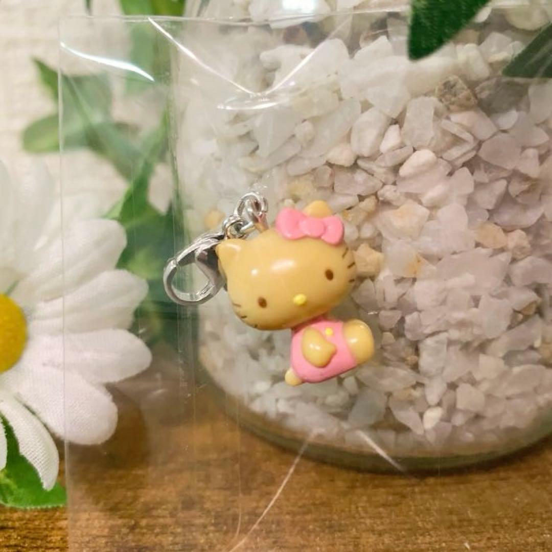 希少レア　ハローキティ　日焼け　横向き　ファスナーマスコット　2001