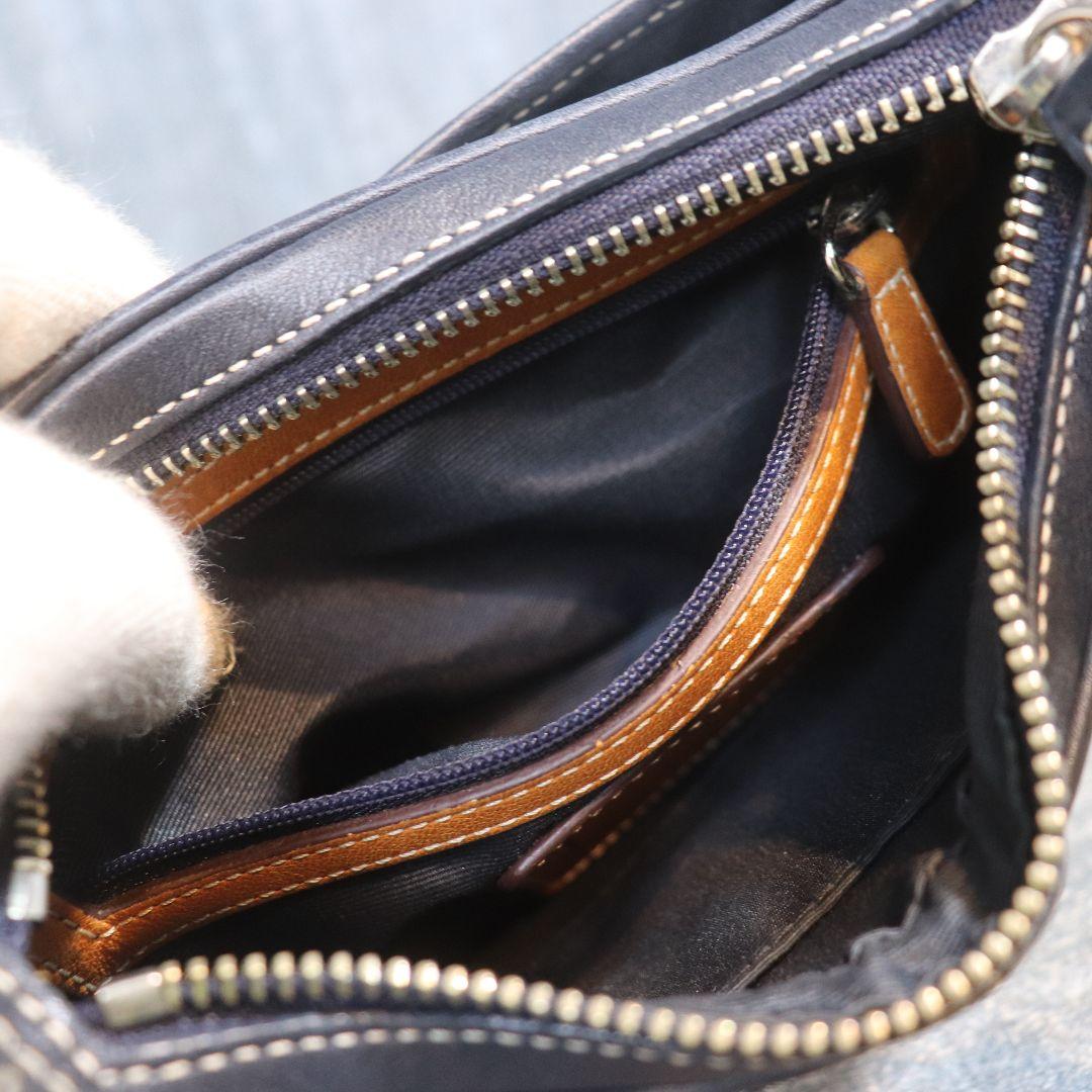 バッグ Coach accessory bag Navy signature