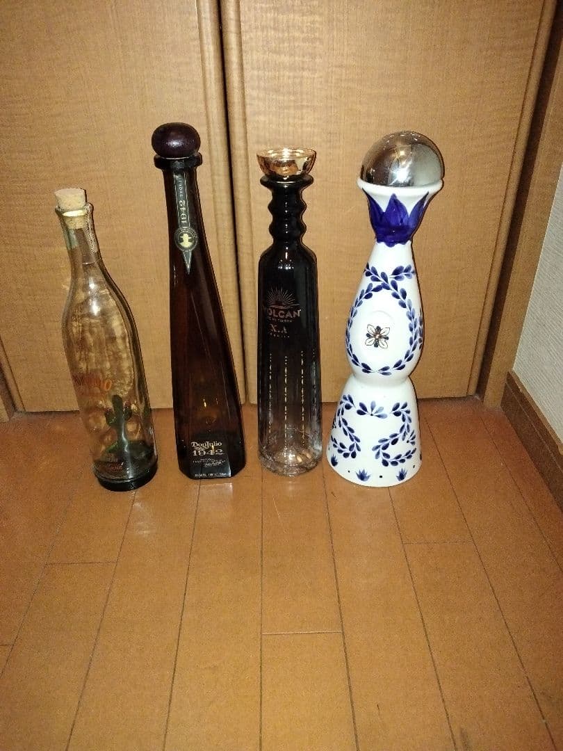 ポルフィディオ、ドンフリオ、バルカン、 クラセアスール、テキーラ空瓶4本セット