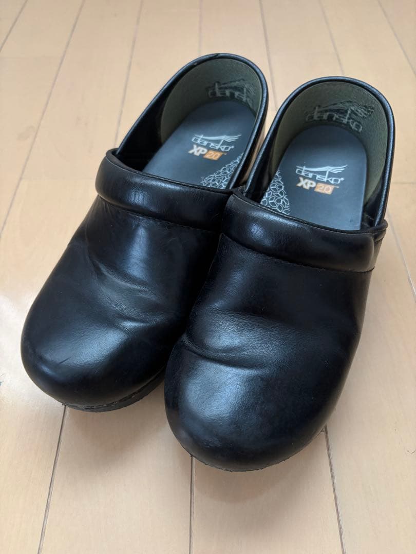 dansko 黒 ウォータープルーフ　クロッグサンダル 箱付き