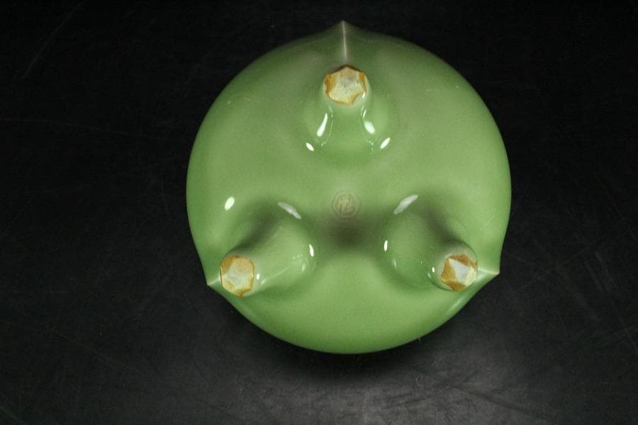 清水六兵衛作 青磁 唐木蓋 香炉 在銘 共箱(K-LC692)