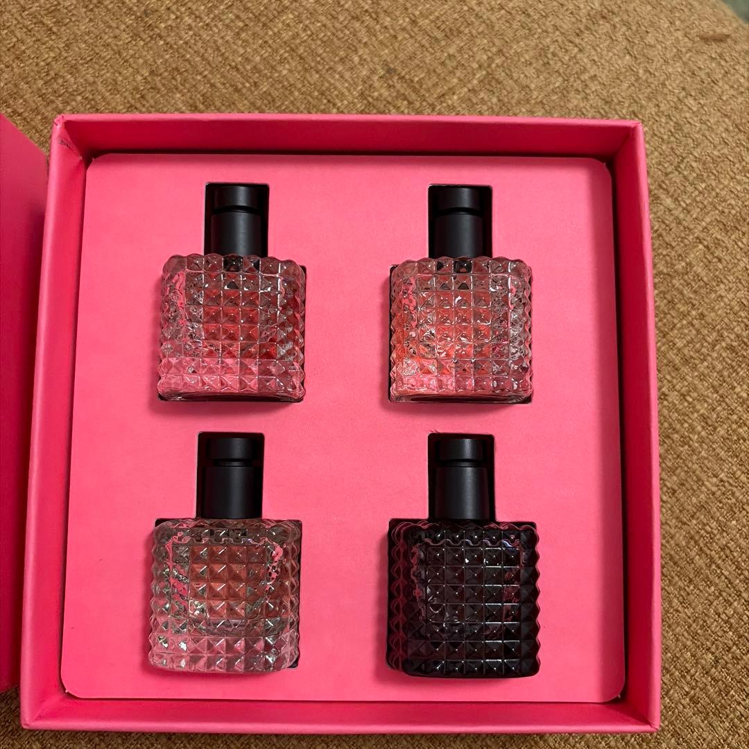 VALENTINO BORN IN ROMA 4本セット