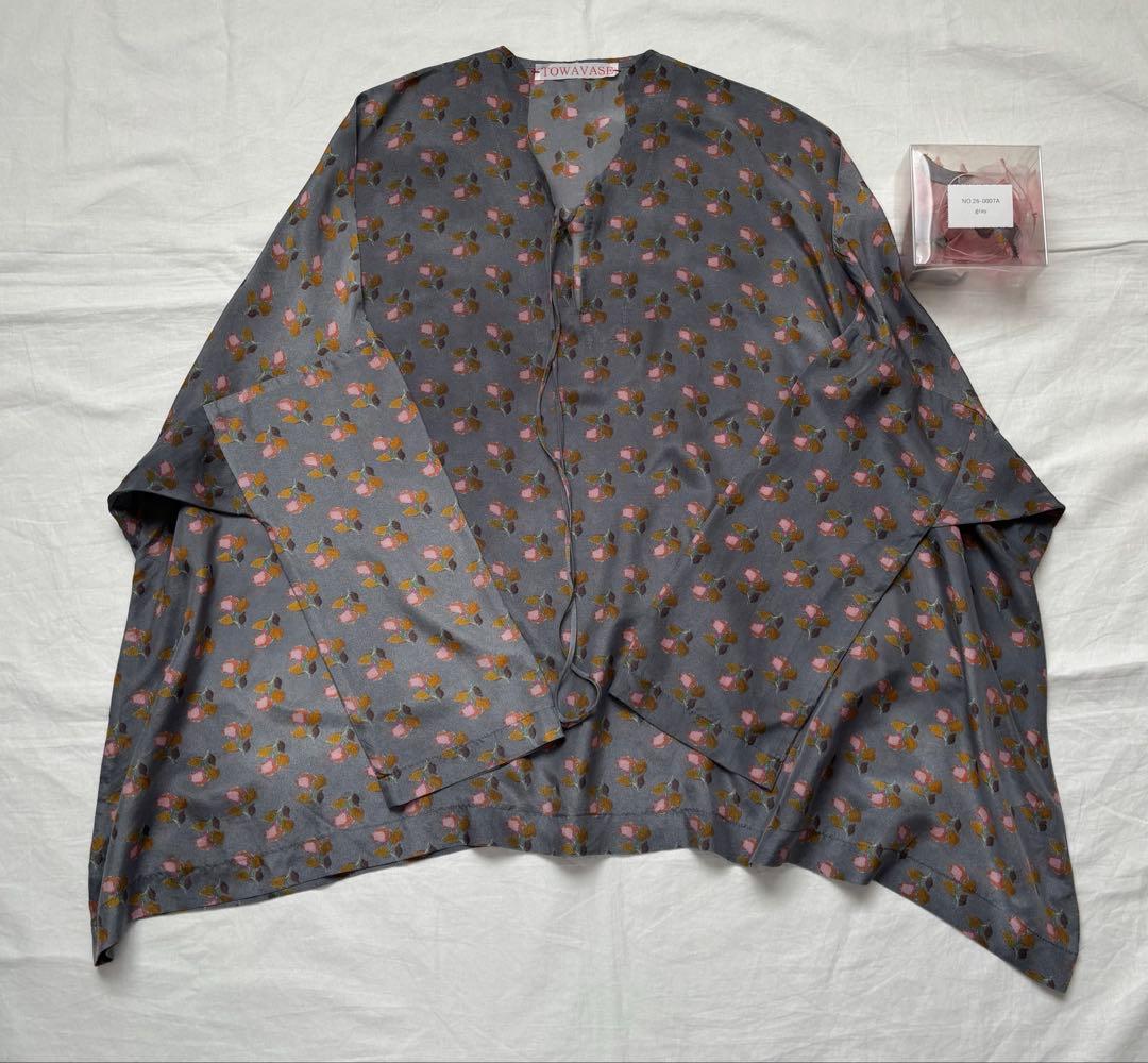 【美品】TOWAVASE トワヴァーズ　Louis blouse