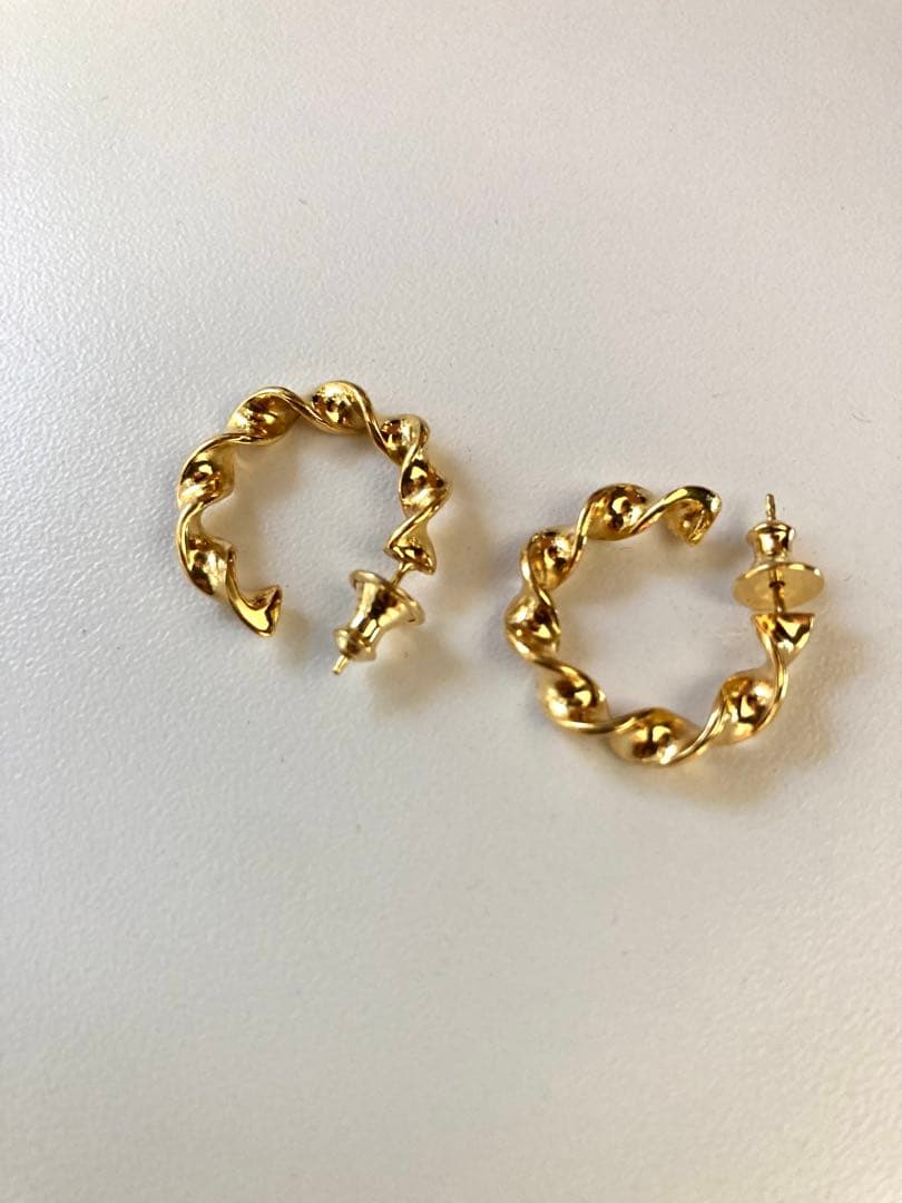 ゴールド　18k シルバー925 両耳　ピアス　18mm BWL