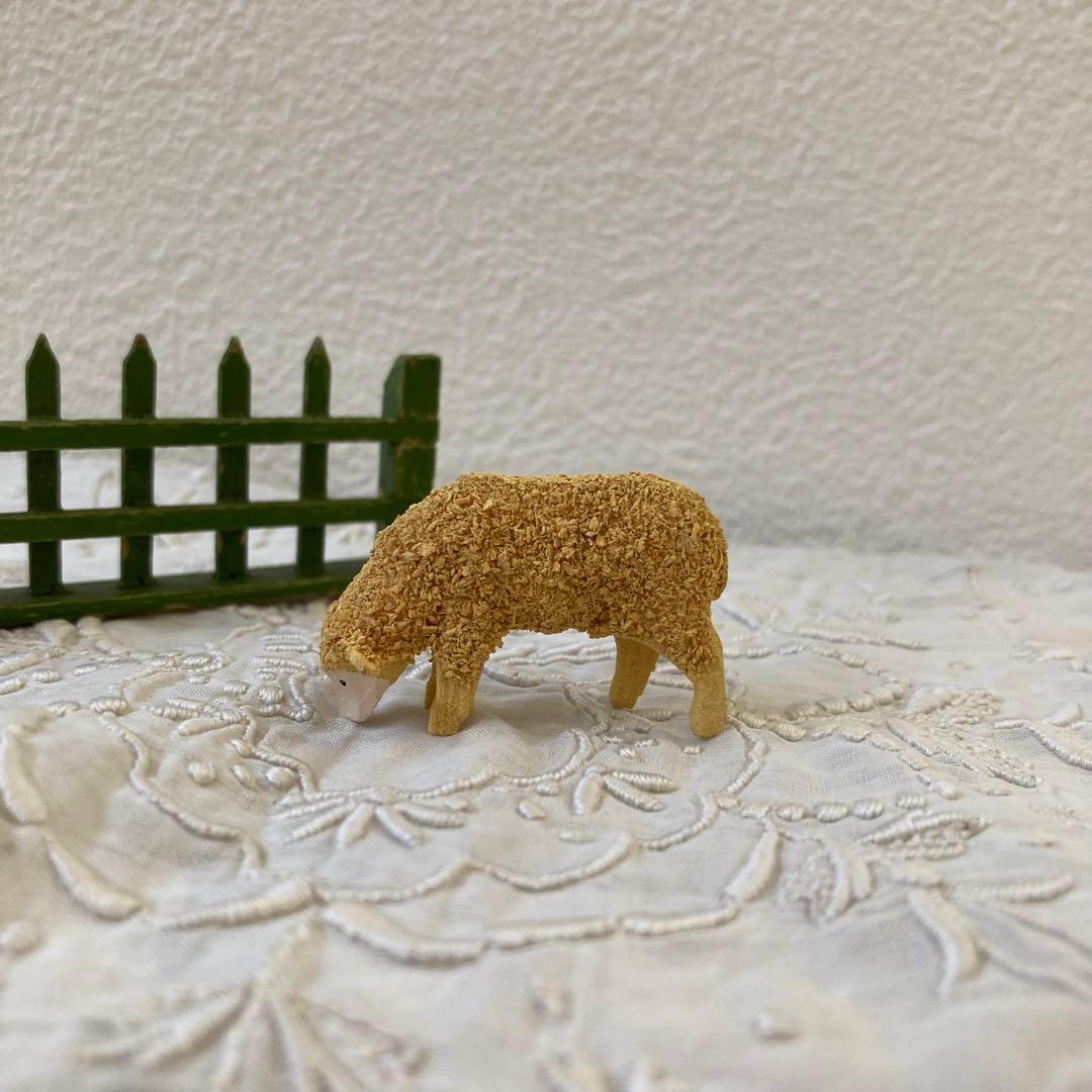 WF23ドイツアンティークザイフェン木製 ひつじ×2 羊飼い　柵　建物5点セット