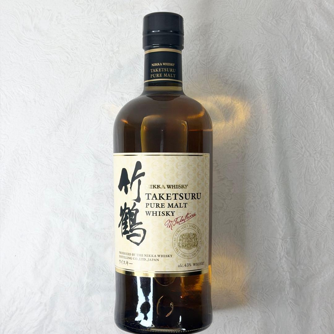 【匿名配送】竹鶴ピュアモルトウイスキー 700ml