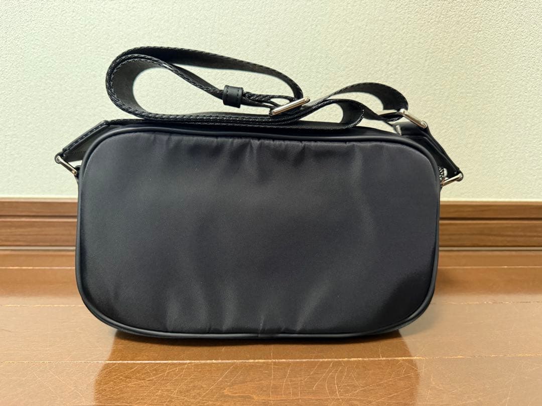 muta スリムショルダーバッグ　ブラック