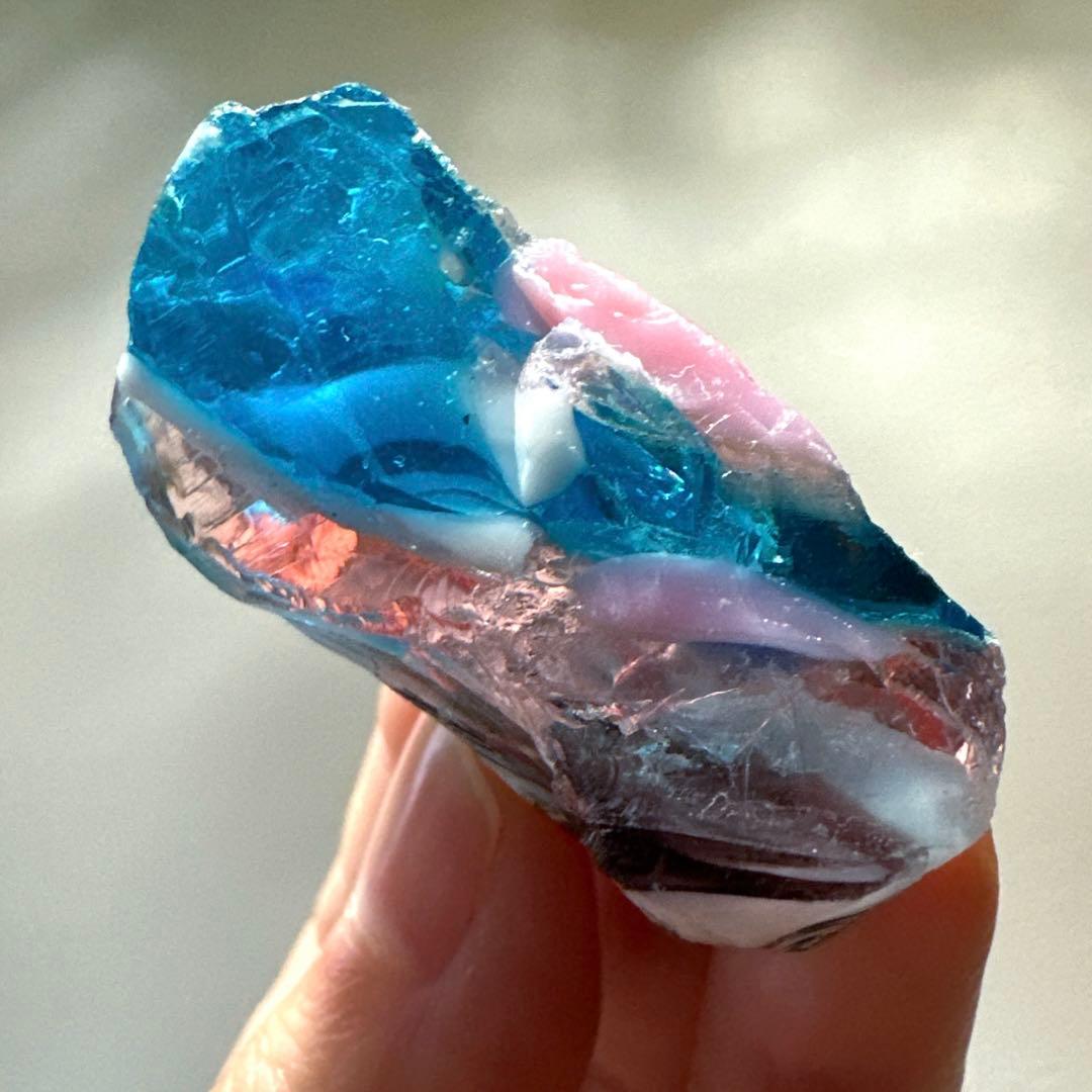 アンダラクリスタル　マルチカラー　レア　28.9g シエラネバダ