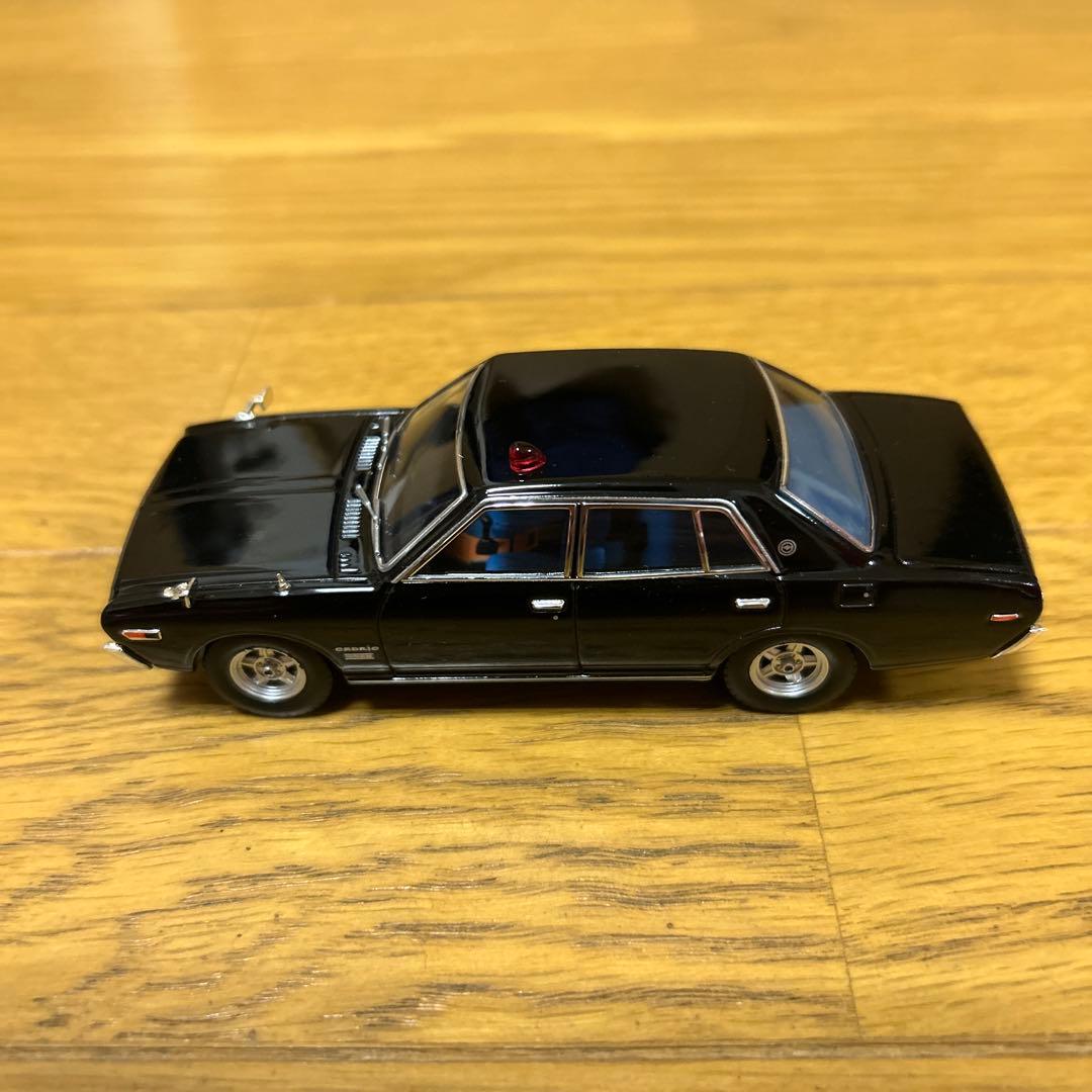 トミカリミテッド ヴィンテージ ネオ 西部警察 ニッサン セドリック覆面パトカー