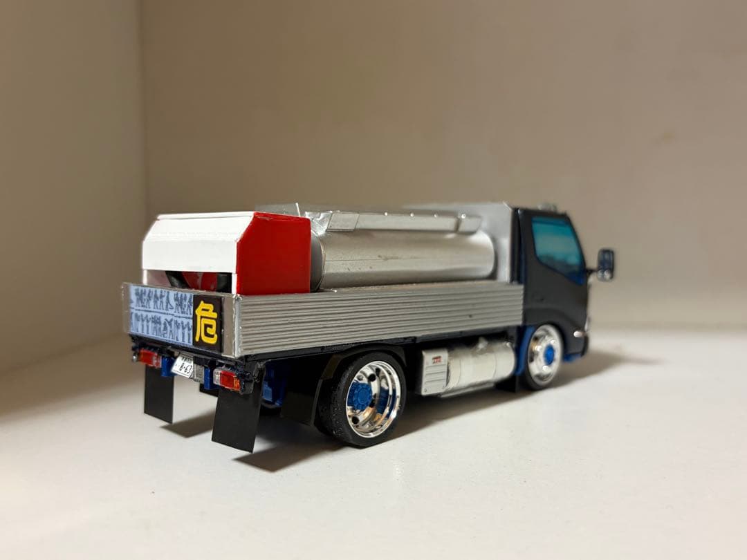 アオシマ　楽プラ　デュトロ　デコトラ