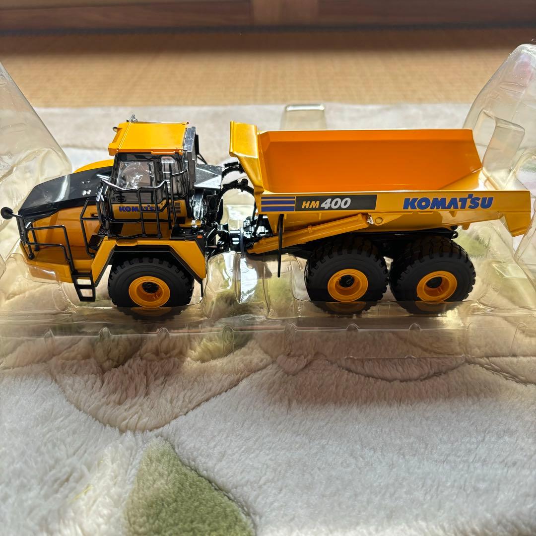 KOMATSU HM400-3 ダンプトラック 1:50