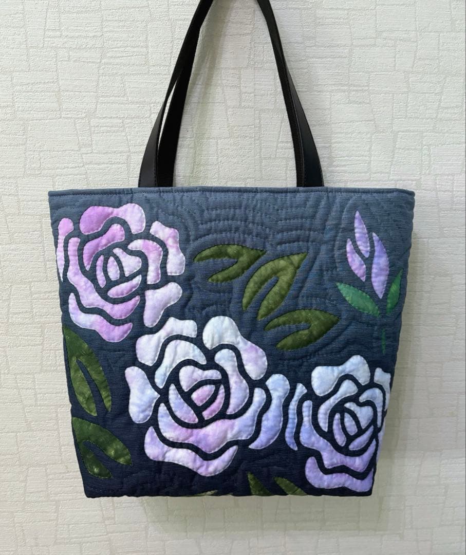 ハワイアンキルトトートバッグ　　　グラデーション　　バラ♡