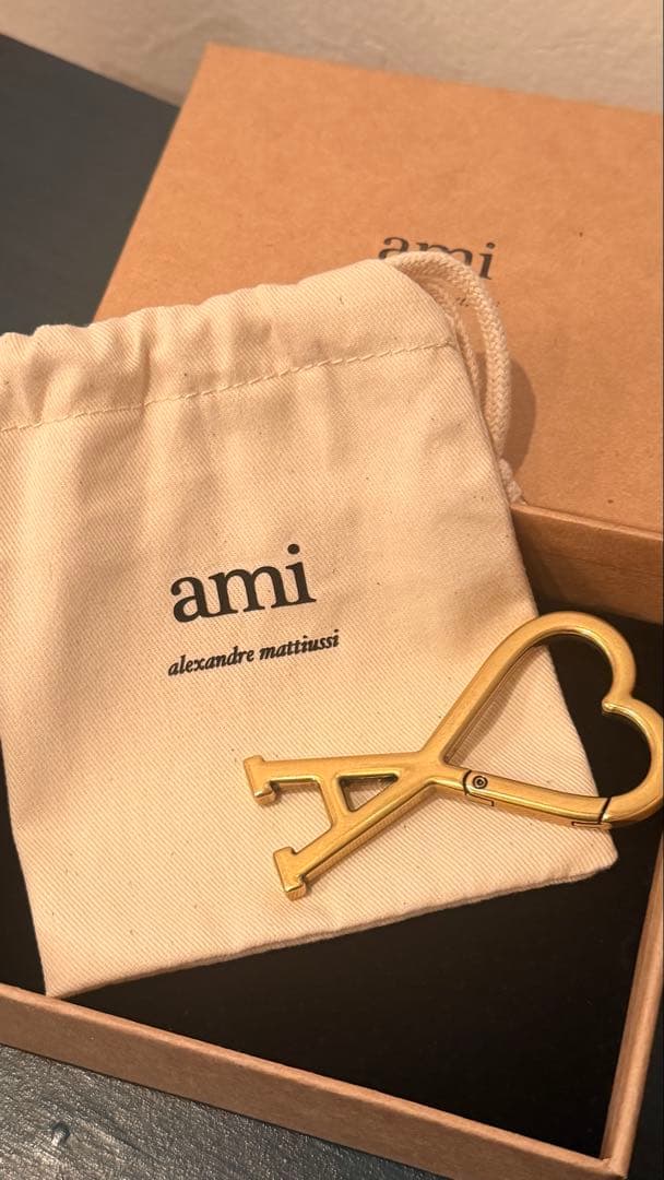 ami ハート型キーホルダー ゴールド　キーリング