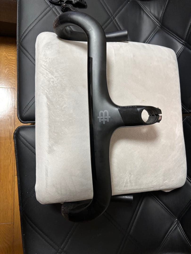 black inc 一体型ハンドル