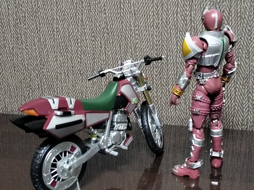 SHFiguarts『仮面ライダー剣』4体＋バイク1台セット