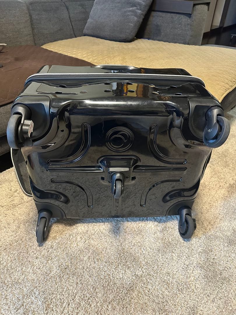 犬用キャリーバッグ・キャスター付き　PUBT