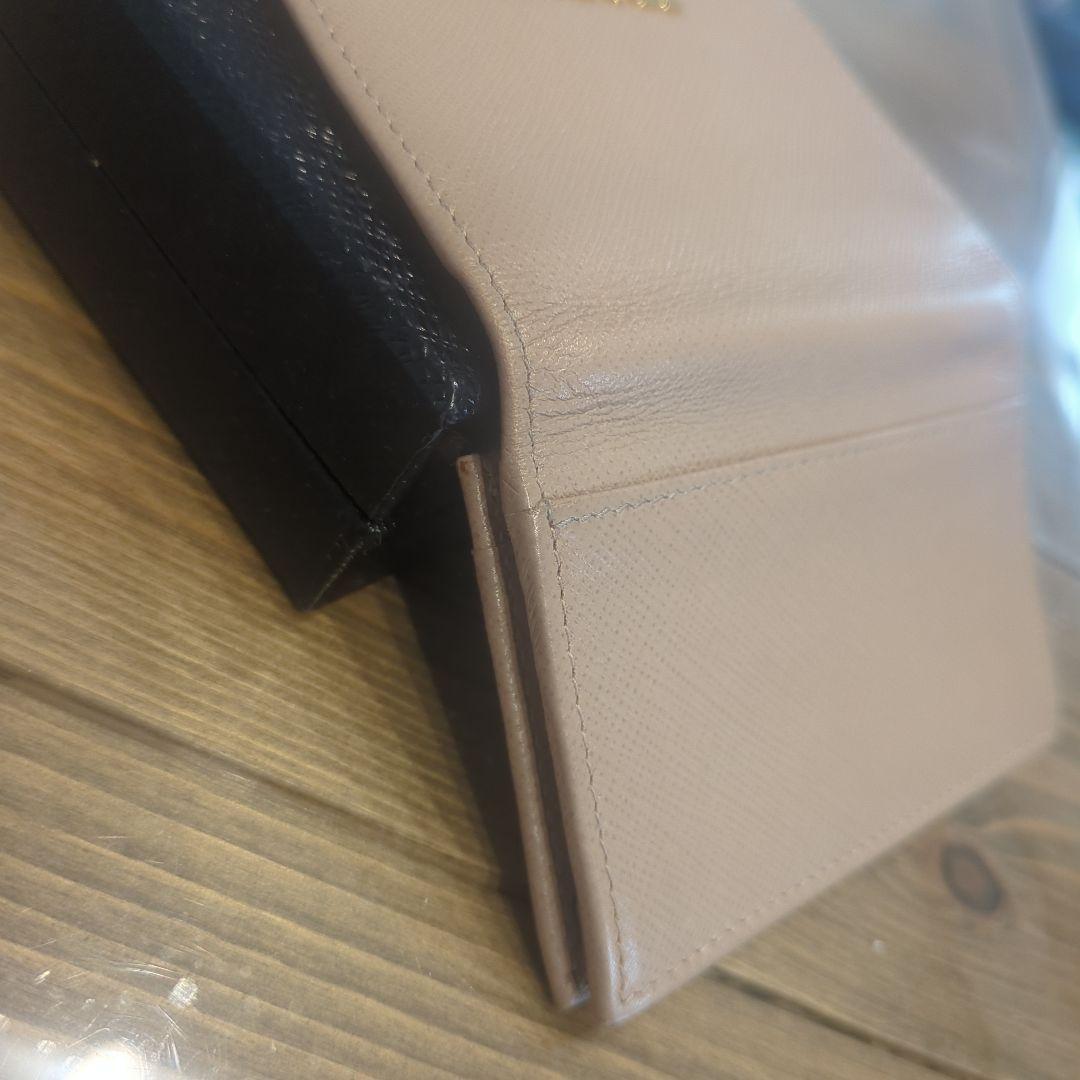 PRADA ピンクベージュ 名刺入れ
