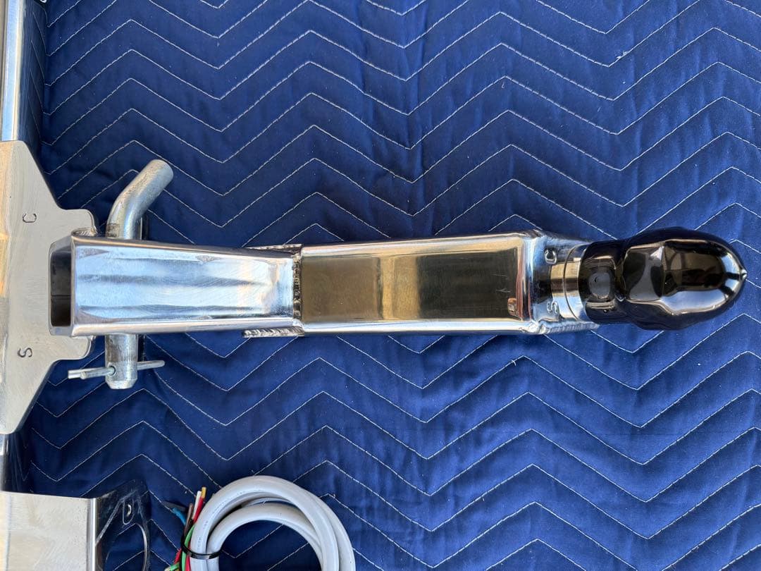 SUNTREX ステンレスヒッチメンバー 30アルファード前期