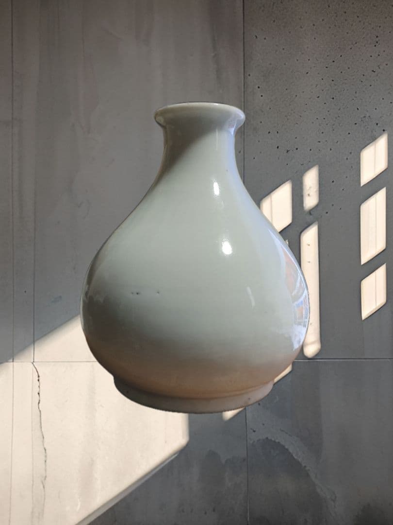 李朝白磁　花入　花器　時代物　骨董アンティーク　朝鮮美術