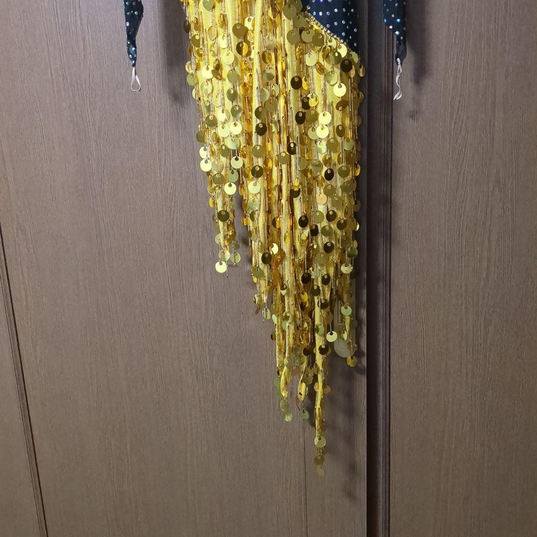 社交ダンスドレス 黒と金 ビーズ装飾