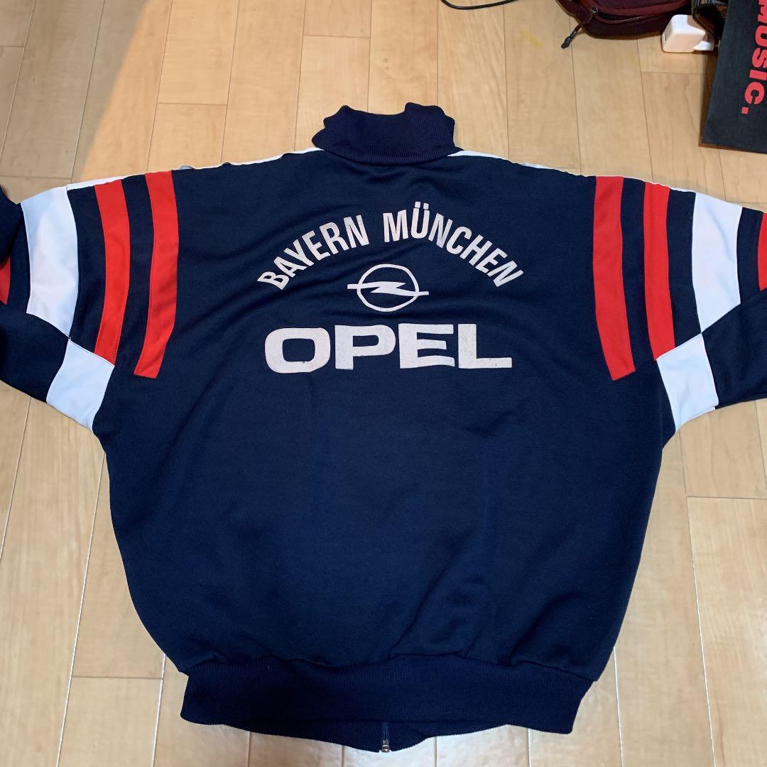 バイエルンミュンヘン　選手用スポンサー入りスジャケット